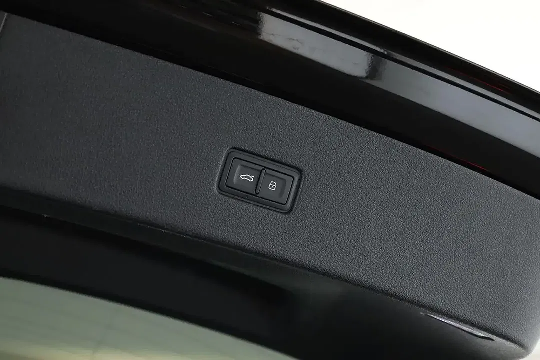Audi Q8 50 TDI Matrix LED S line sport - Thumbnail 11