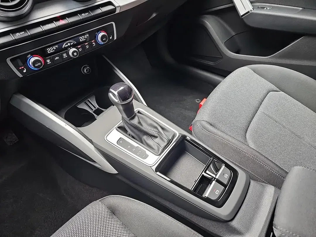 Audi Q2 35 TFSI S tronic S line - Thumbnail 12