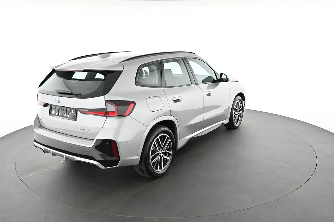 BMW X1 AUT xDrive M Sport - Thumbnail 2