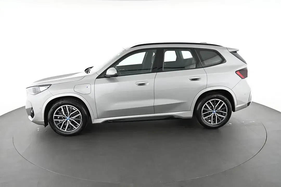 BMW X1 AUT xDrive M Sport - Thumbnail 5