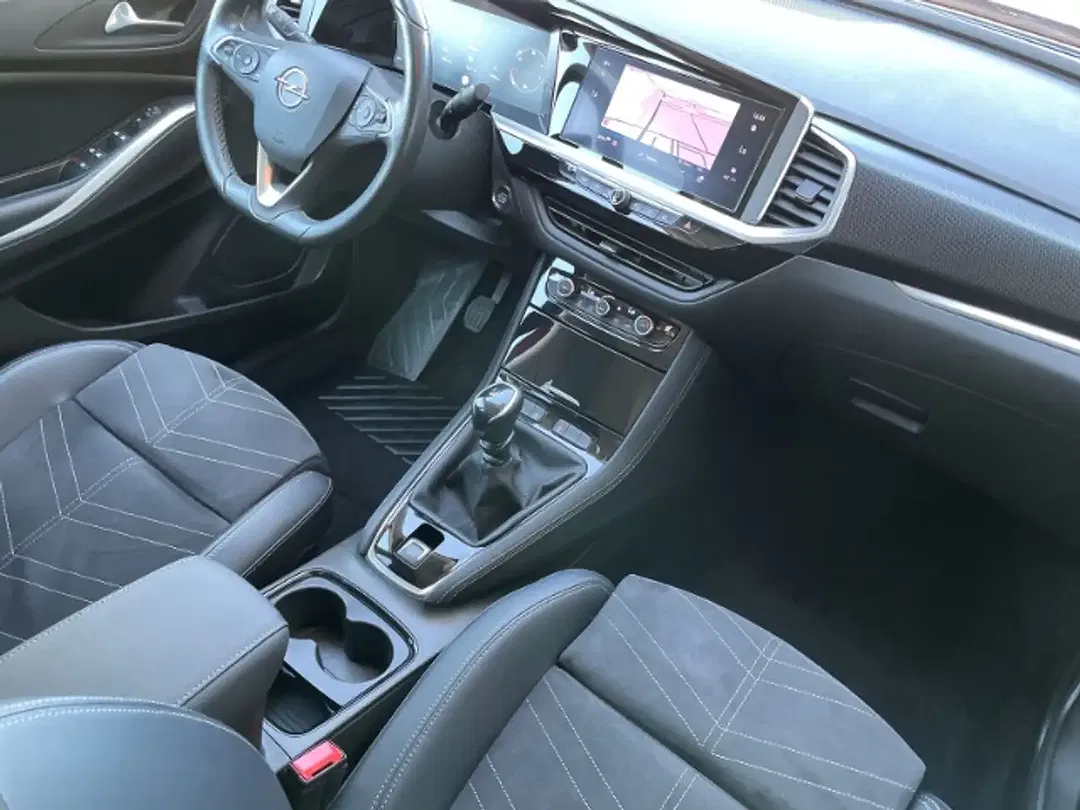 Opel Grandland X 1.2 Turbo Elegance - Thumbnail 3