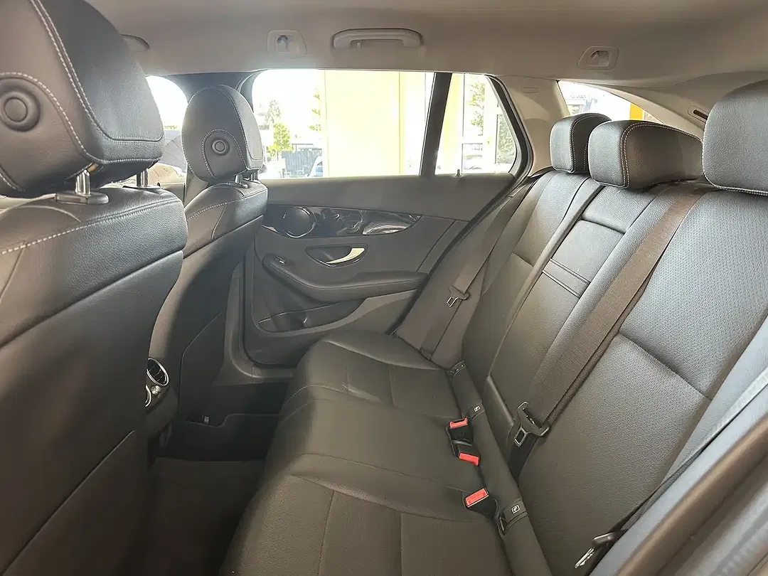 Mercedes-Benz C 220 - Thumbnail 11