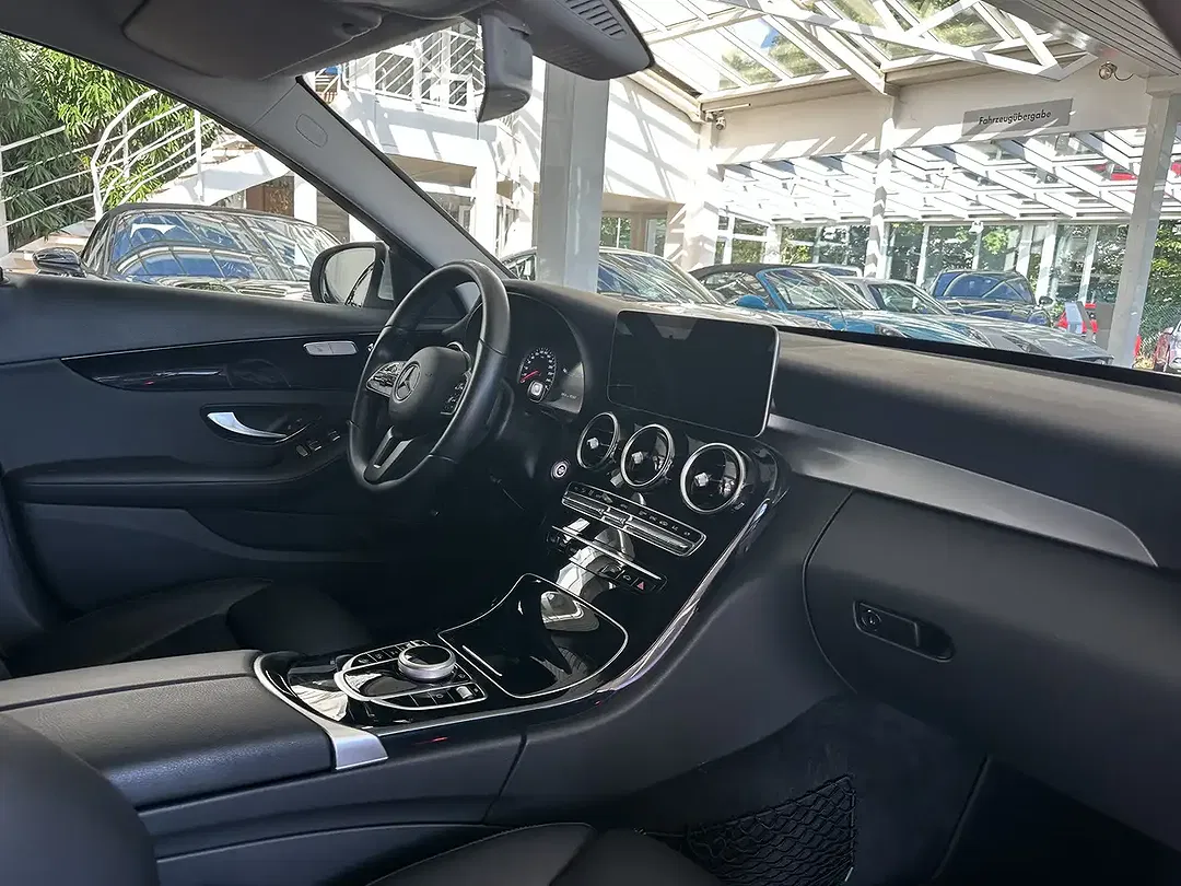 Mercedes-Benz C 220 - Thumbnail 13