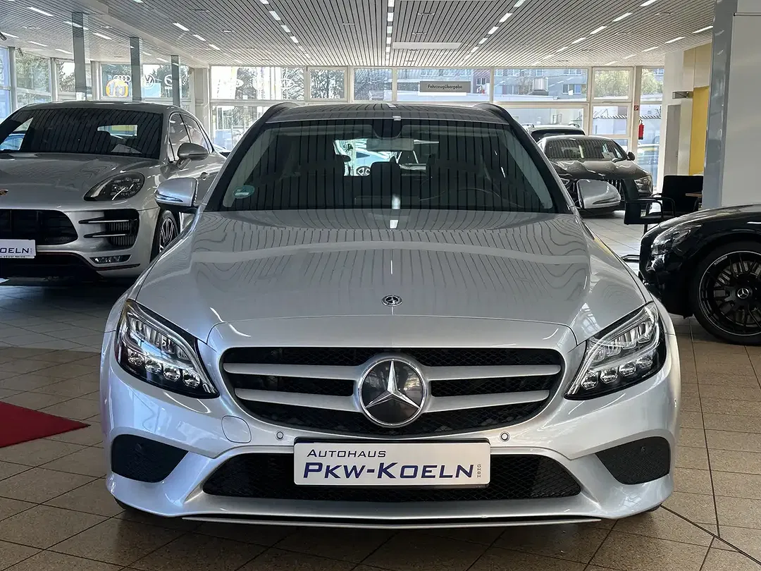 Mercedes-Benz C 220 - Thumbnail 4