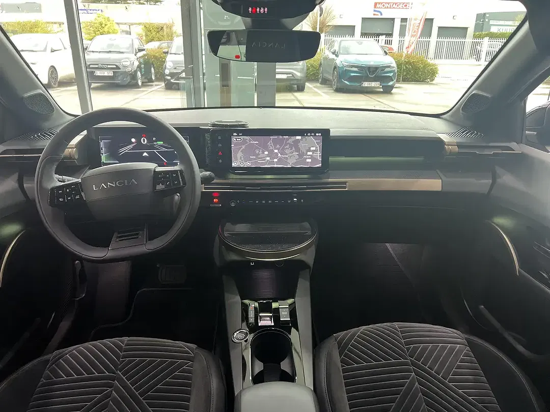 Lancia Ypsilon LX - Thumbnail 10