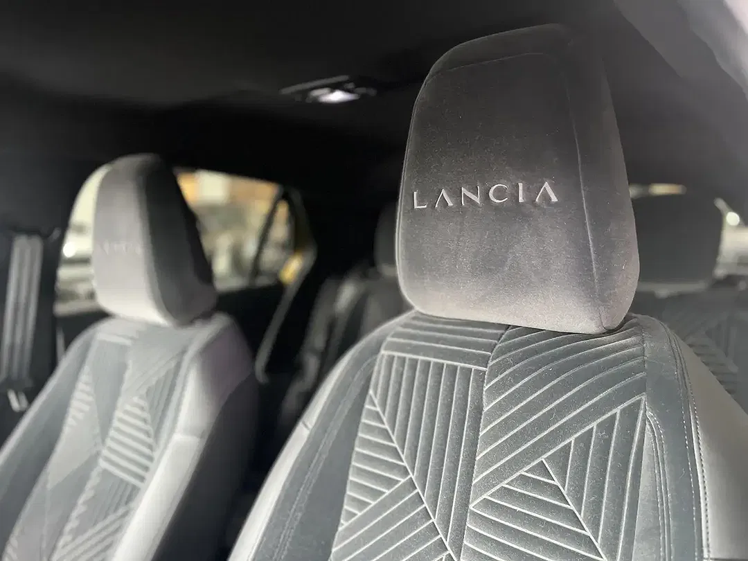 Lancia Ypsilon LX - Thumbnail 13
