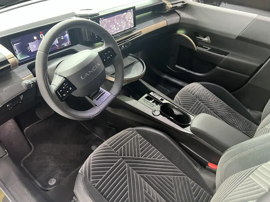 Lancia Ypsilon LX - Thumbnail 9