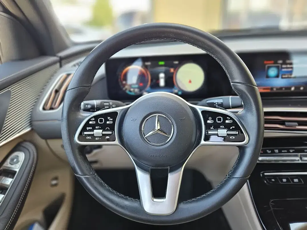 Mercedes-Benz EQC 400 4MATIC - Thumbnail 15
