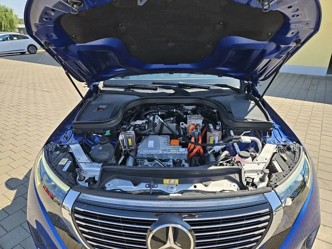 Mercedes-Benz EQC 400 4MATIC - Thumbnail 25