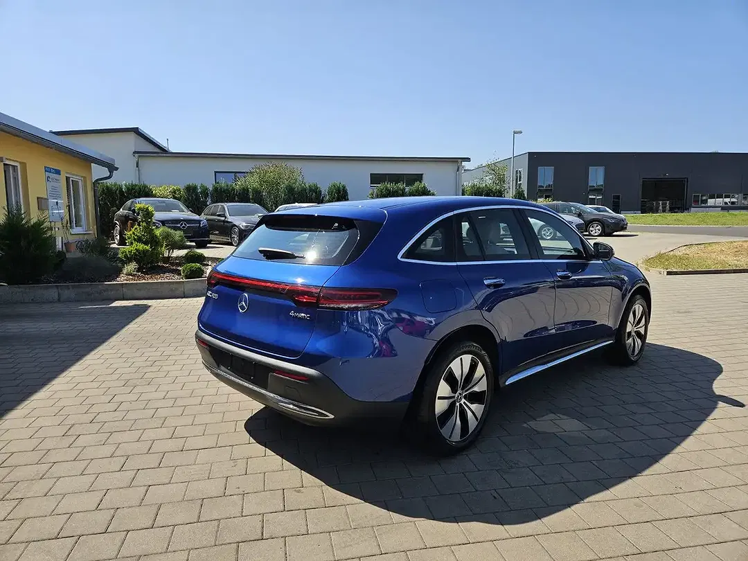 Mercedes-Benz EQC 400 4MATIC - Thumbnail 8