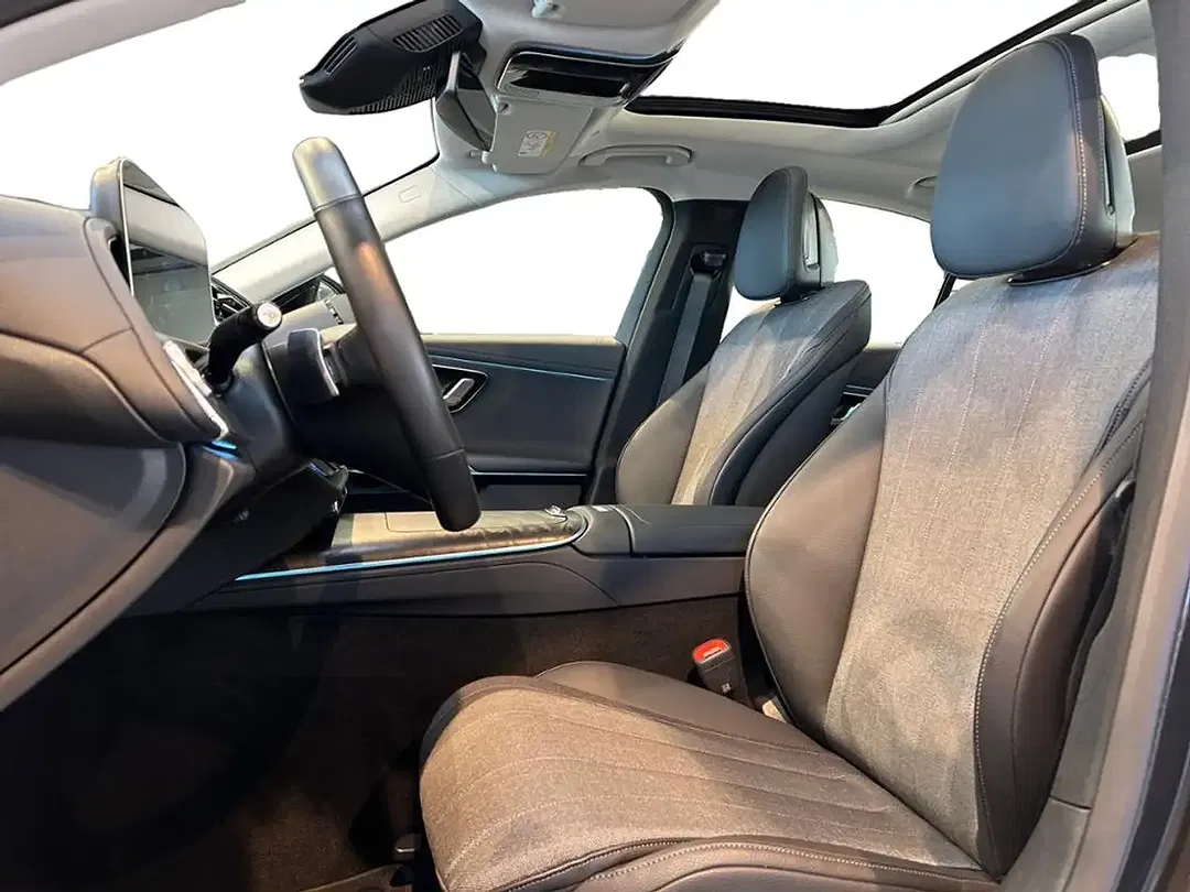 Mercedes-Benz E 220 MBUX Avantgarde - Thumbnail 8