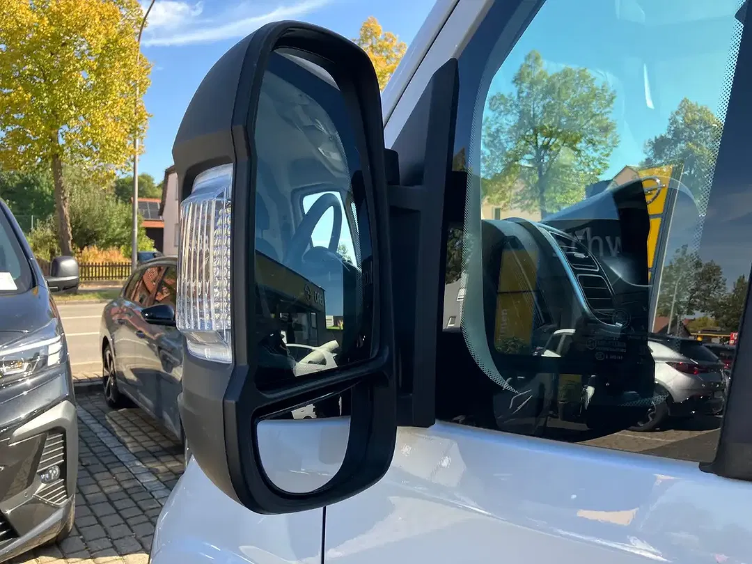 Opel Movano - Thumbnail 10
