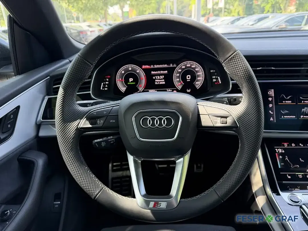Audi Q8 quattro Matrix LED S line - Thumbnail 9