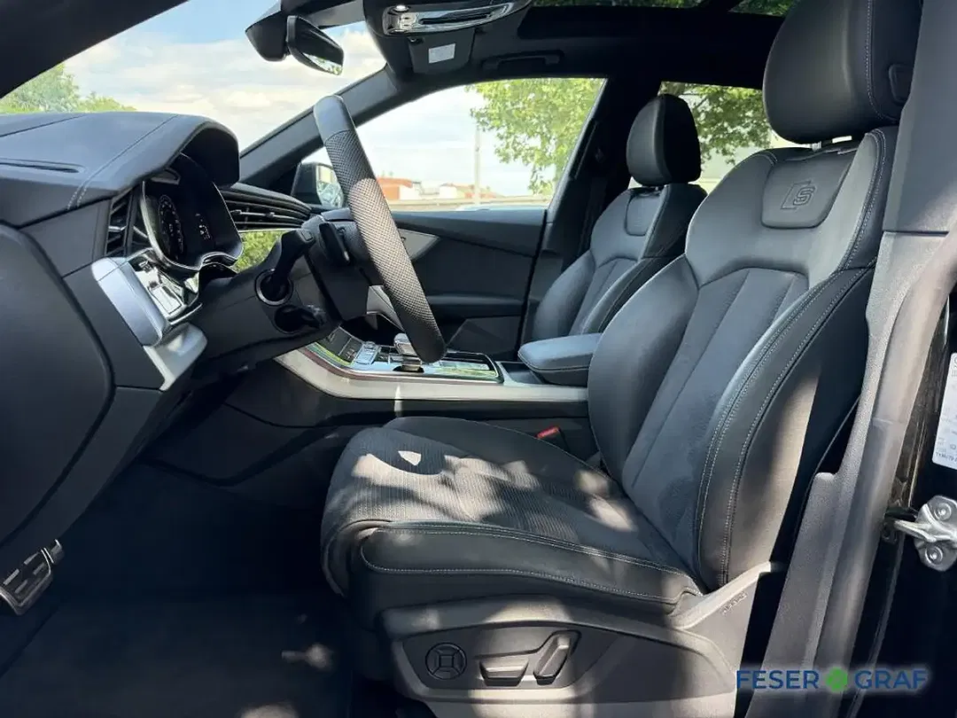 Audi Q8 quattro Matrix LED S line - Thumbnail 6