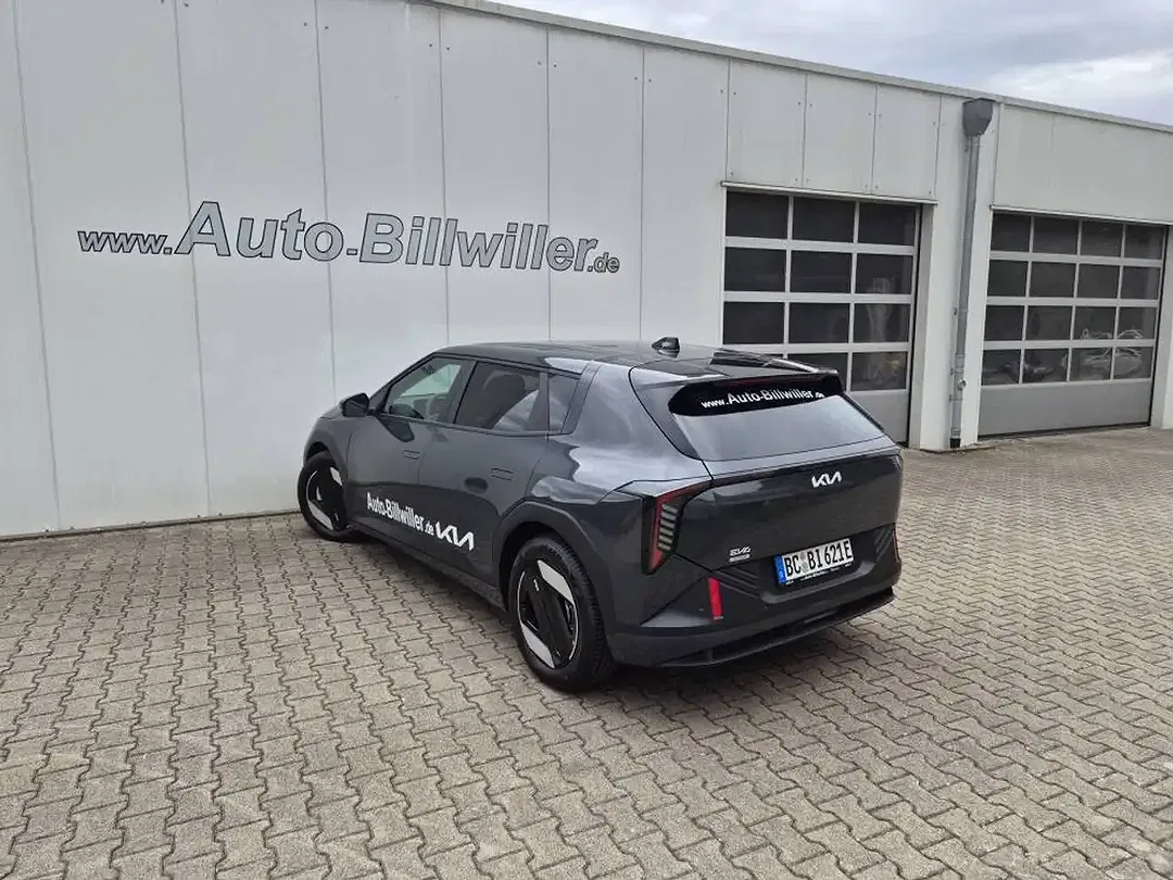 Kia EV4 81.4 kWh Earth - Thumbnail 4