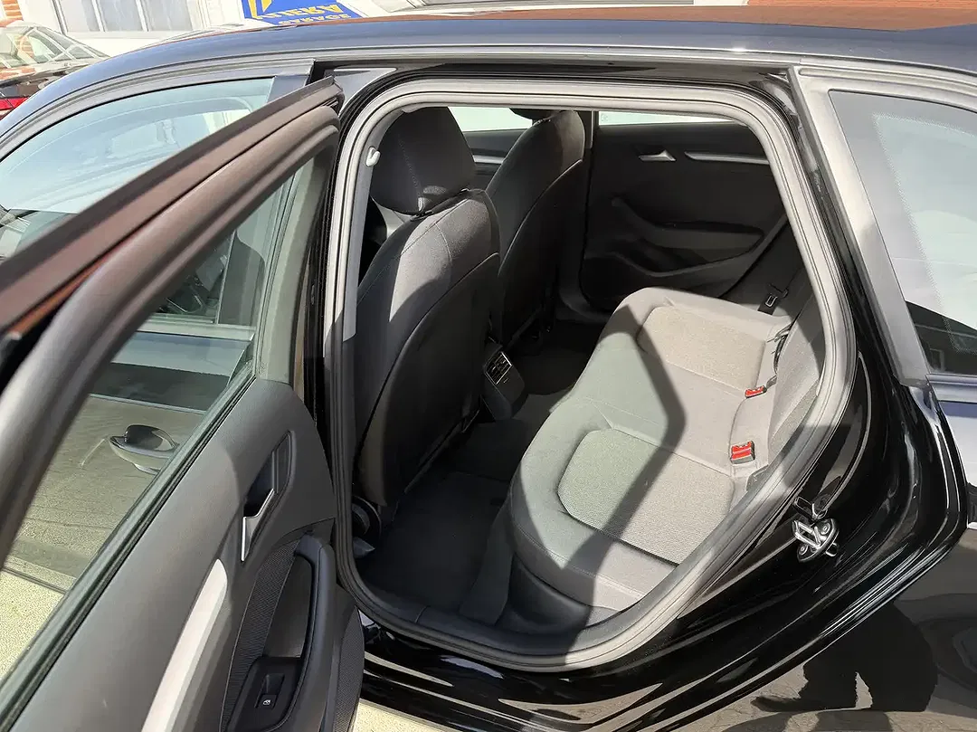 Audi A3 30 TFSI Sportback - Thumbnail 5