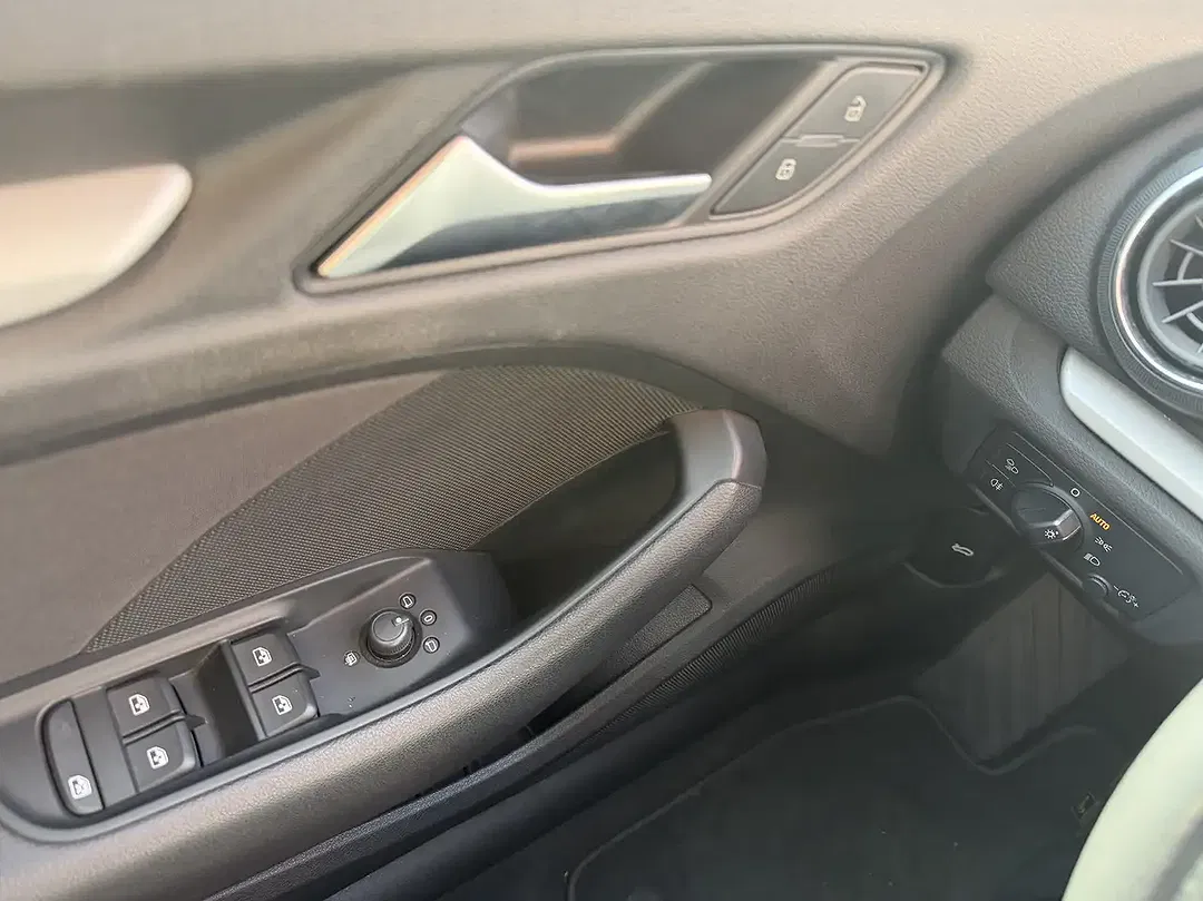 Audi A3 30 TFSI Sportback - Thumbnail 7