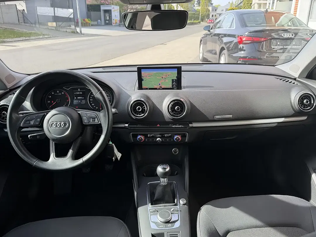 Audi A3 30 TFSI Sportback - Thumbnail 9