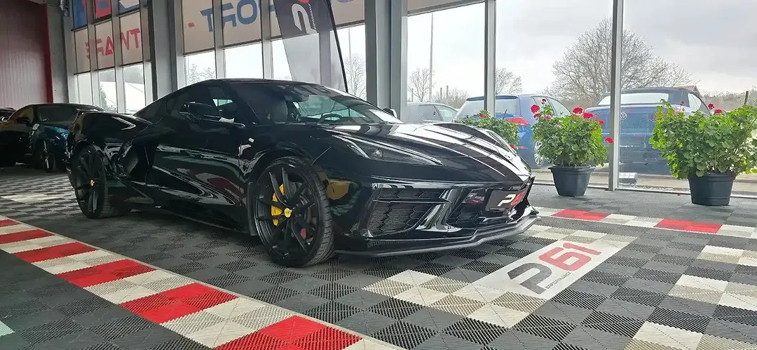 Corvette C8 - Thumbnail 4