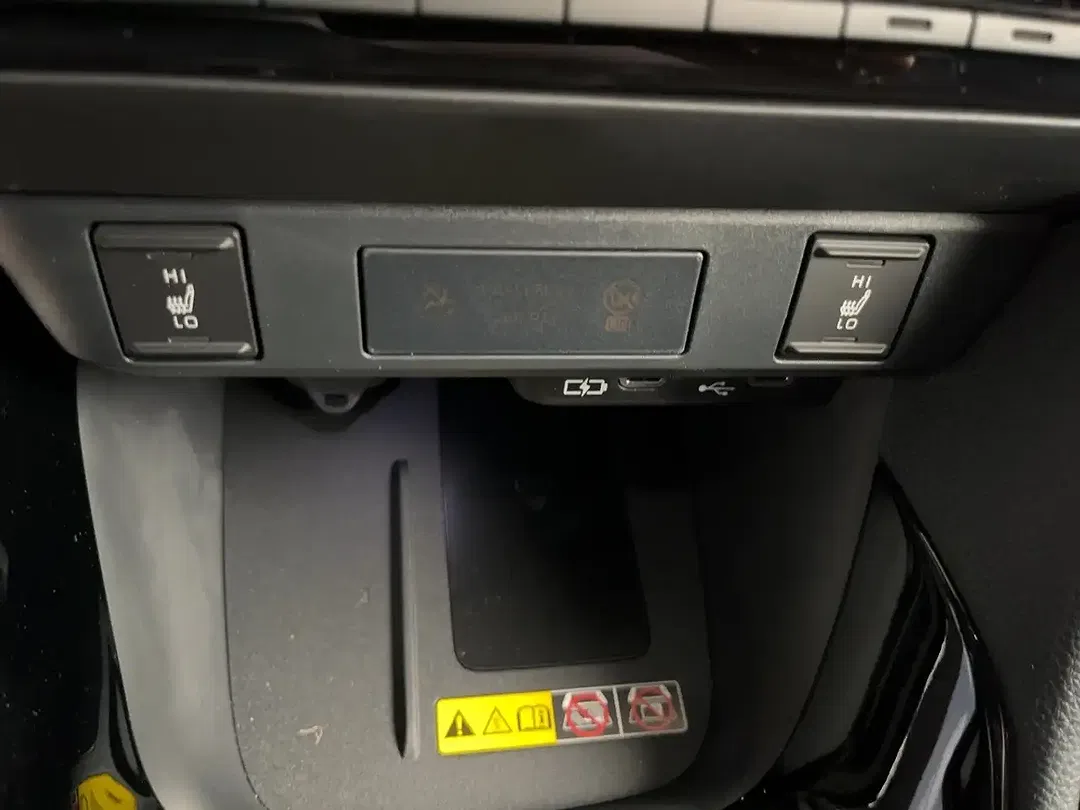 Toyota Yaris VVT-iE Hybrid - foto 15