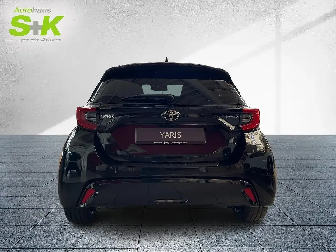 Toyota Yaris VVT-iE Hybrid - Thumbnail 3