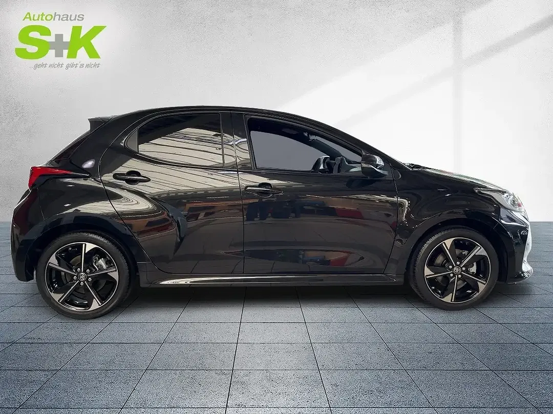 Toyota Yaris VVT-iE Hybrid - Thumbnail 5