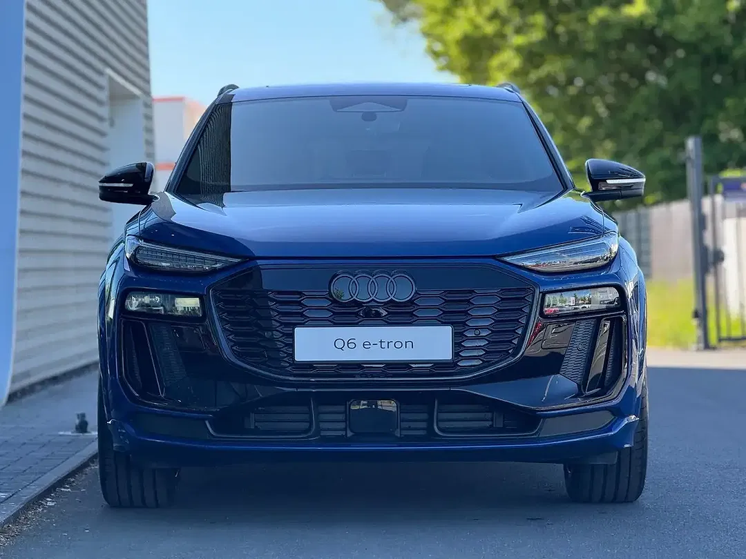 Audi Q6 e-tron performance S line - Thumbnail 3