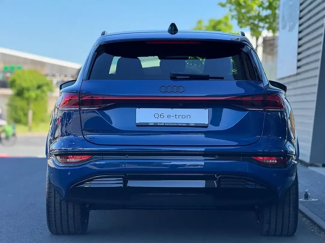 Audi Q6 e-tron performance S line - Thumbnail 4