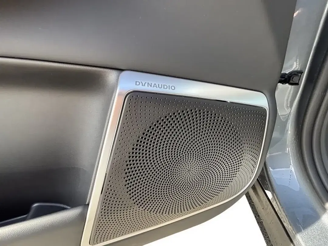 Xpeng G9 AWD Performance MY2025 - Thumbnail 4