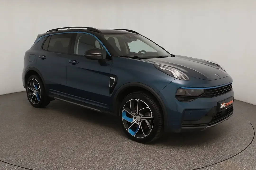 Lynk & Co 01 - foto 1