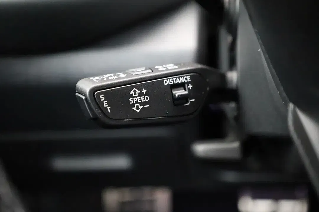 Audi Q5 2.0 TDI S tronic quattro - Thumbnail 8