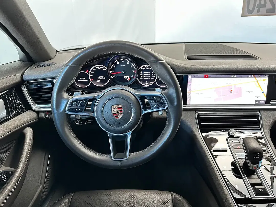 Porsche Panamera 4 Sport Turismo Turbo - Thumbnail 14