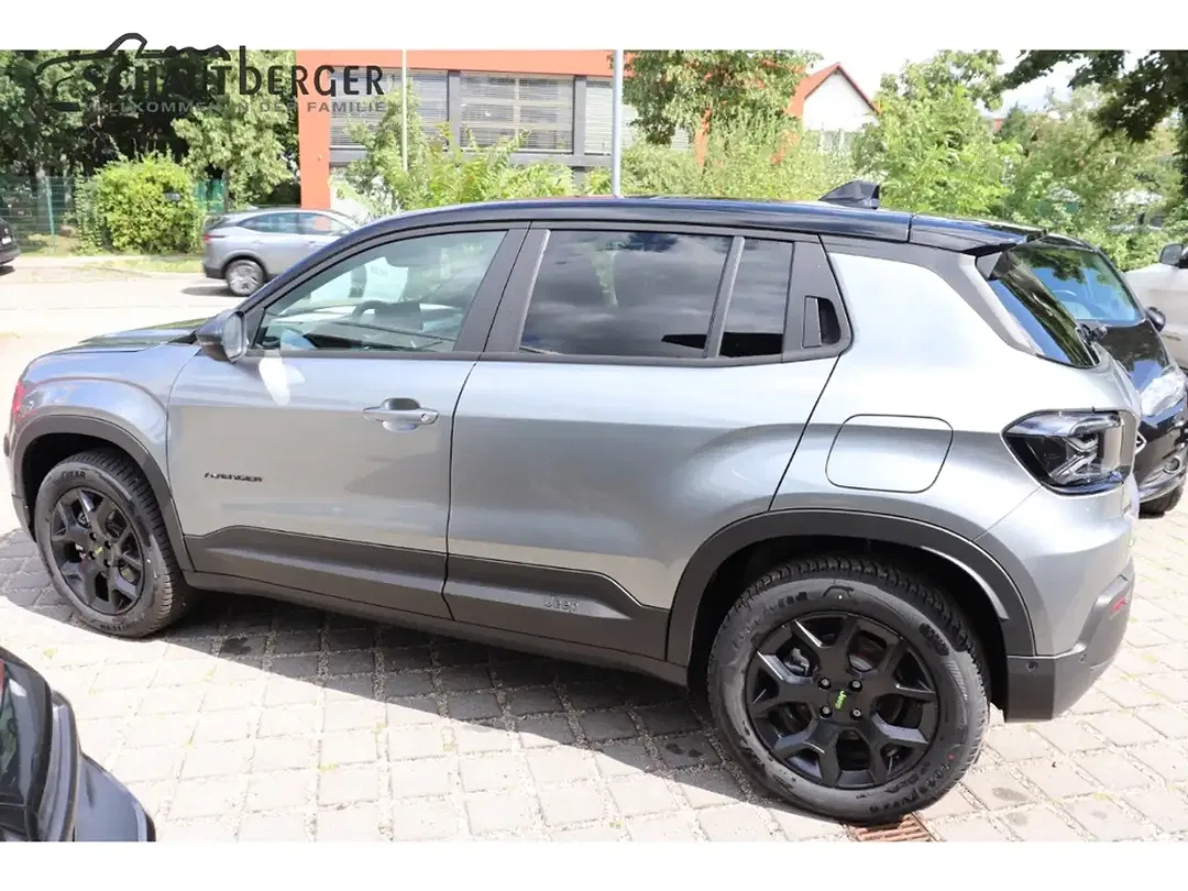 Jeep Avenger MHEV 4xe Overland - Thumbnail 5