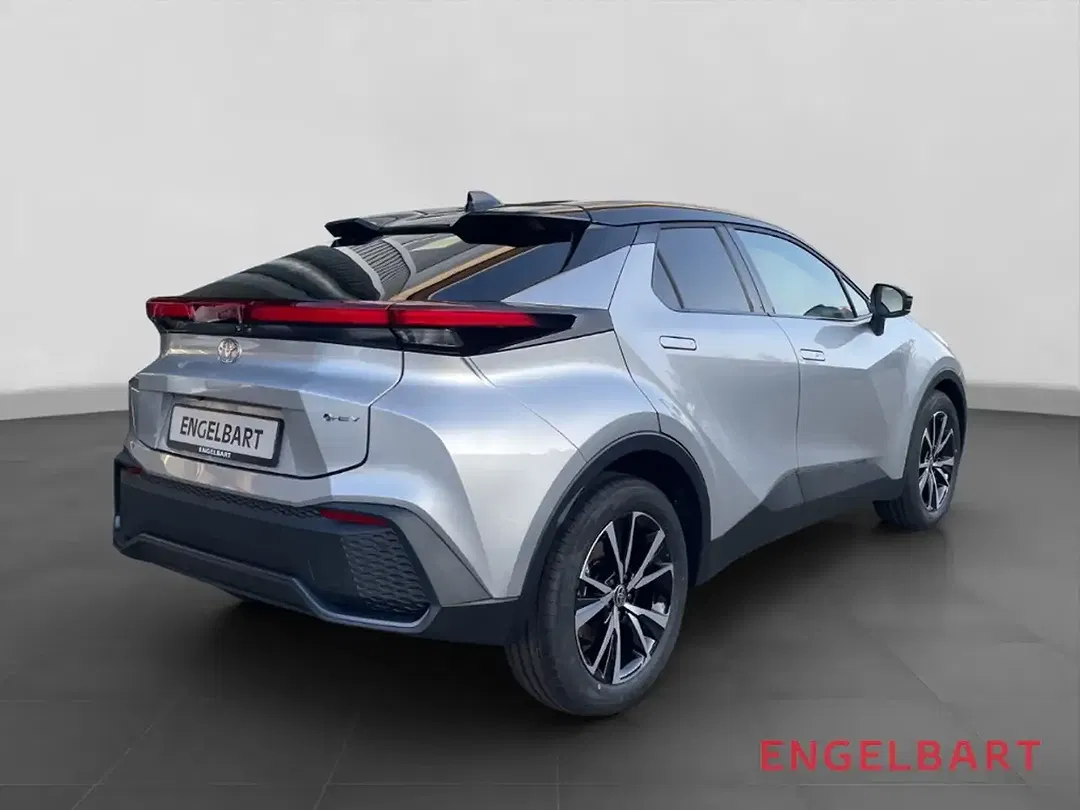 Toyota C-HR Hybrid Teamplayer - Thumbnail 3