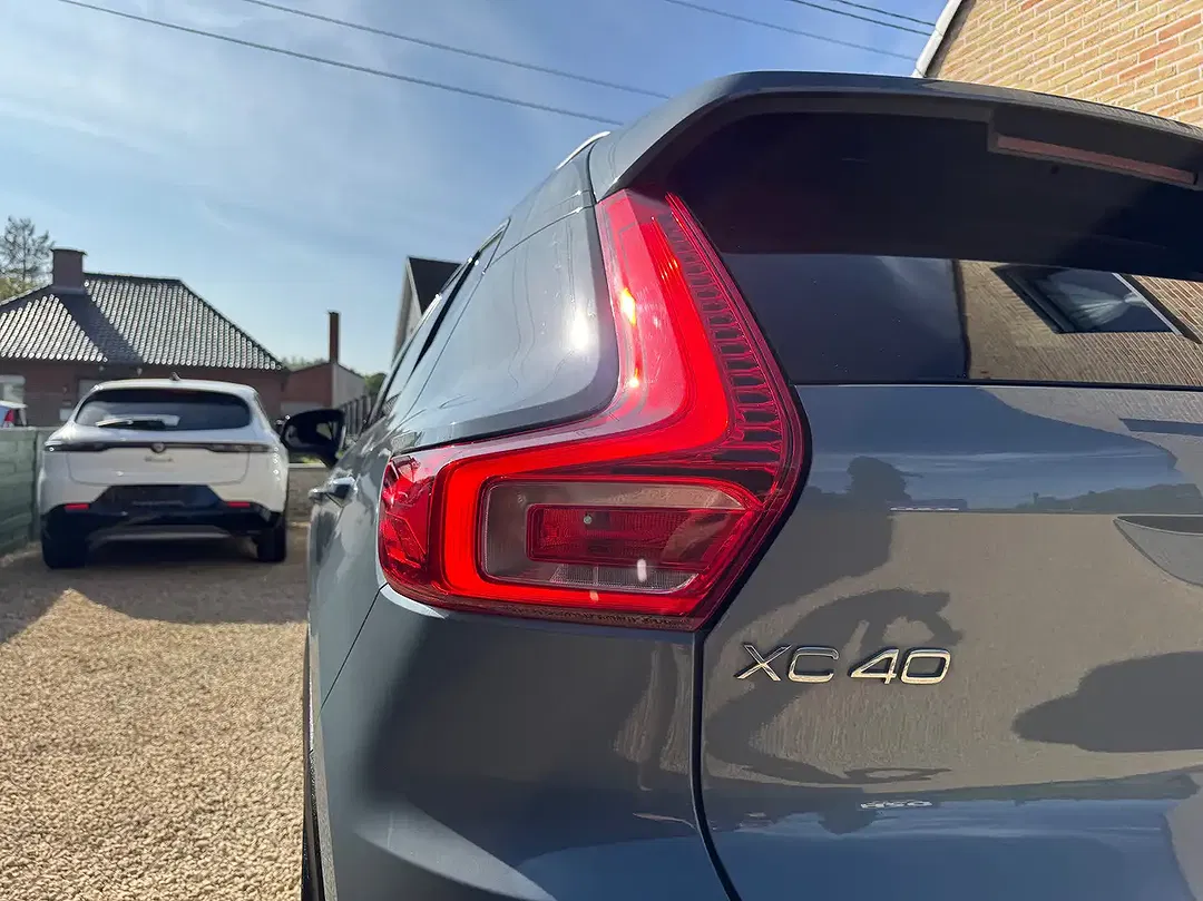 Volvo XC40 T2 1.5 - Thumbnail 11