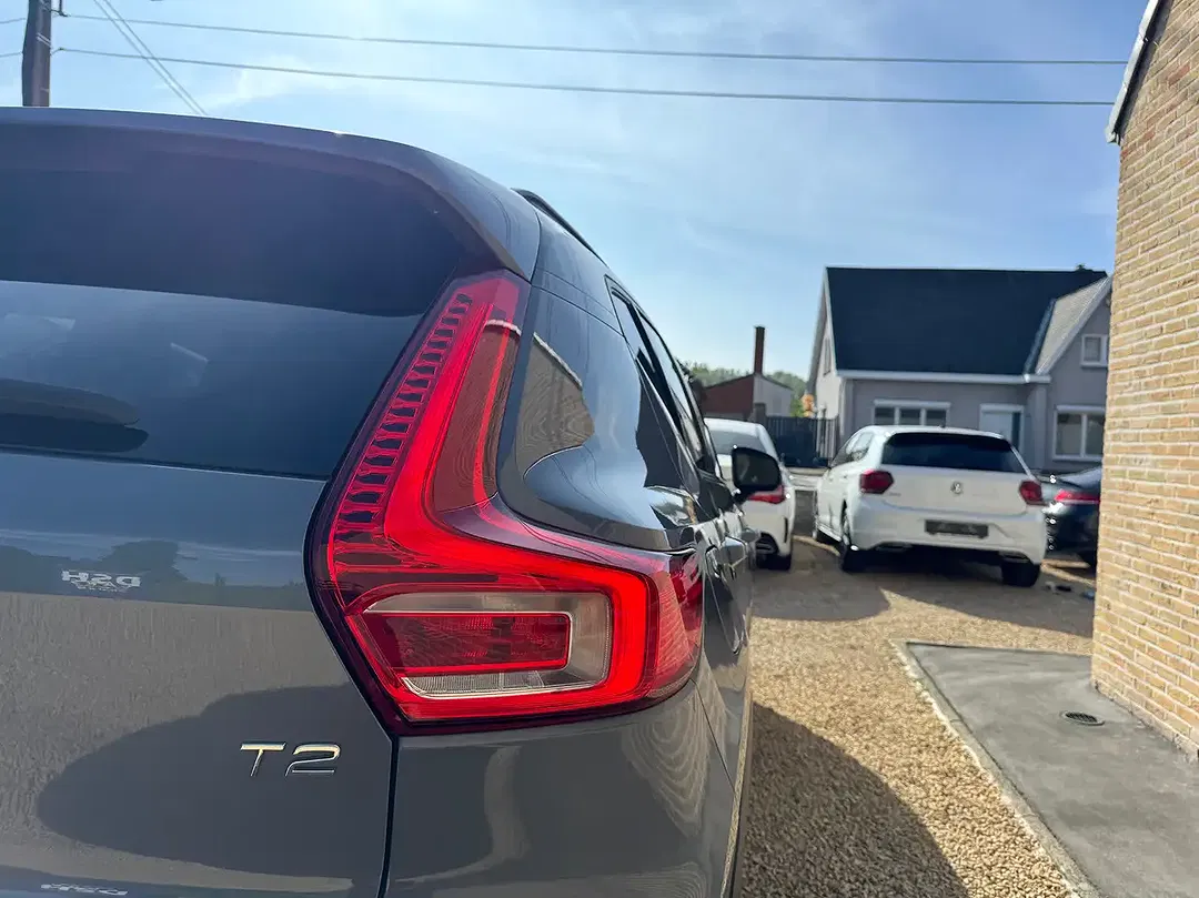Volvo XC40 T2 1.5 - Thumbnail 13