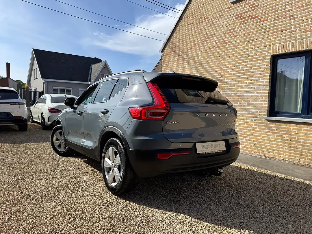 Volvo XC40 T2 1.5 - Thumbnail 4
