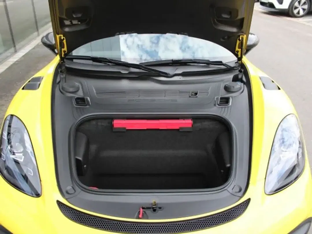 Porsche 718 Spyder RS - Thumbnail 10