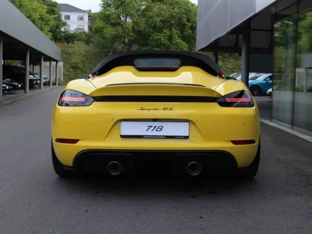 Porsche 718 Spyder RS - Thumbnail 11