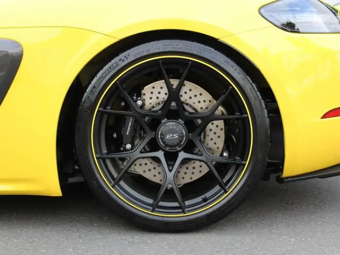Porsche 718 Spyder RS - Thumbnail 14