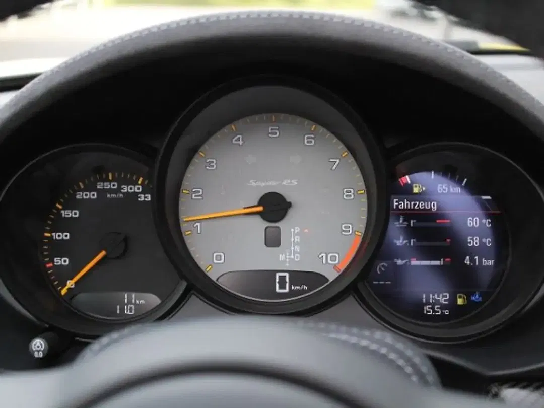 Porsche 718 Spyder RS - foto 15