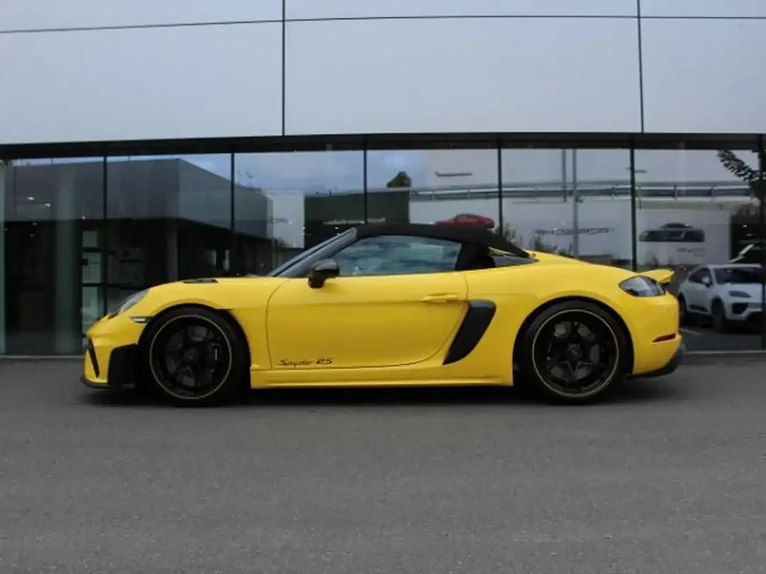 Porsche 718 Spyder RS - foto 2