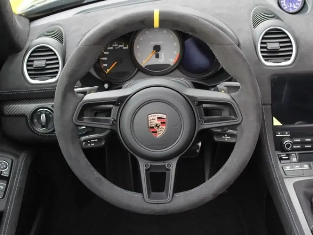 Porsche 718 Spyder RS - Thumbnail 5
