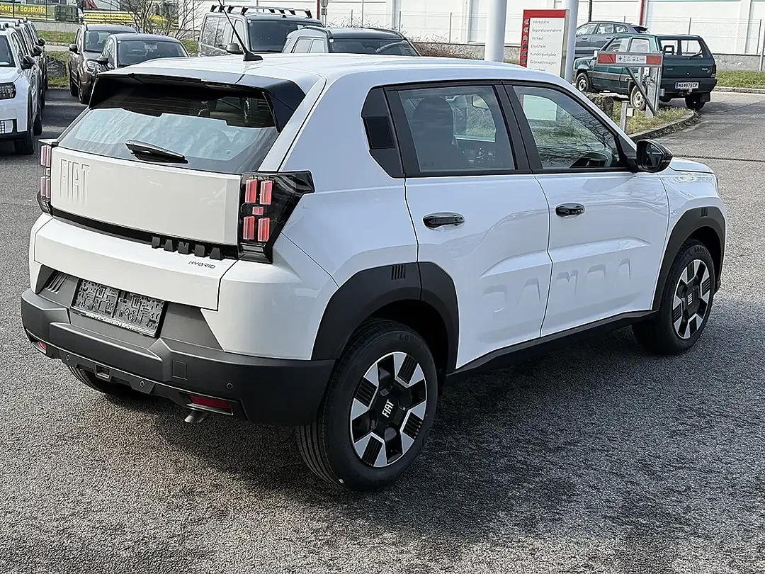 Fiat Grande Panda Hybrid MHEV Icon - Thumbnail 5