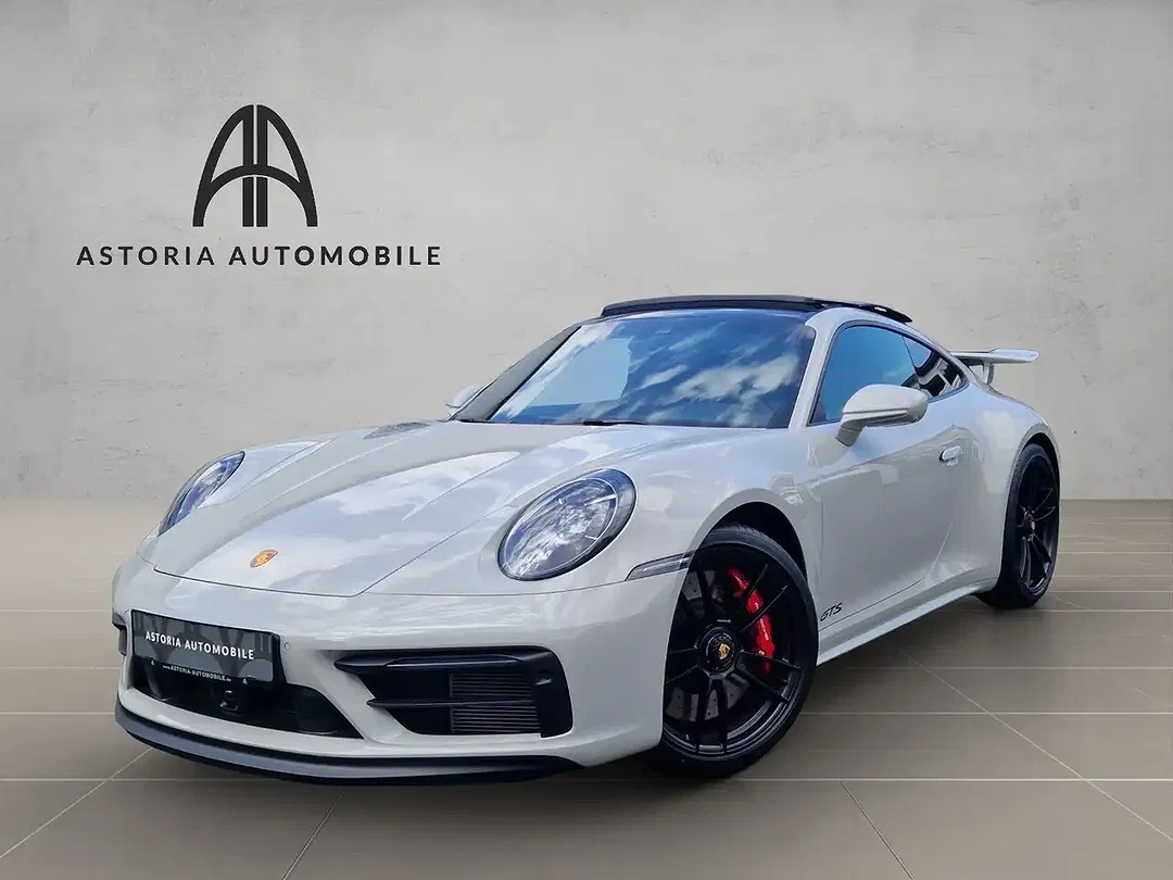Porsche 911 Carrera GTS - foto 1