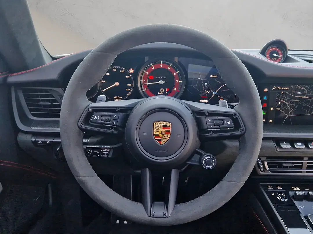 Porsche 911 Carrera GTS - Thumbnail 10