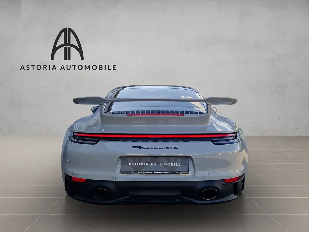 Porsche 911 Carrera GTS - Thumbnail 8