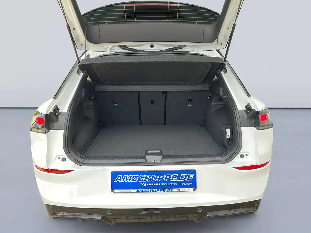 Volkswagen T-Roc 1.5 eTSI DSG R-Line - Thumbnail 9