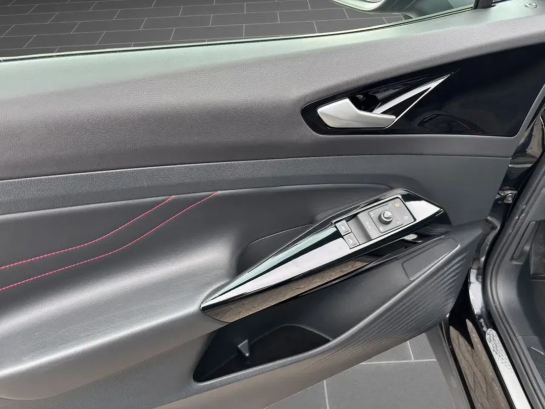 Volkswagen ID.5 4Motion - Thumbnail 14