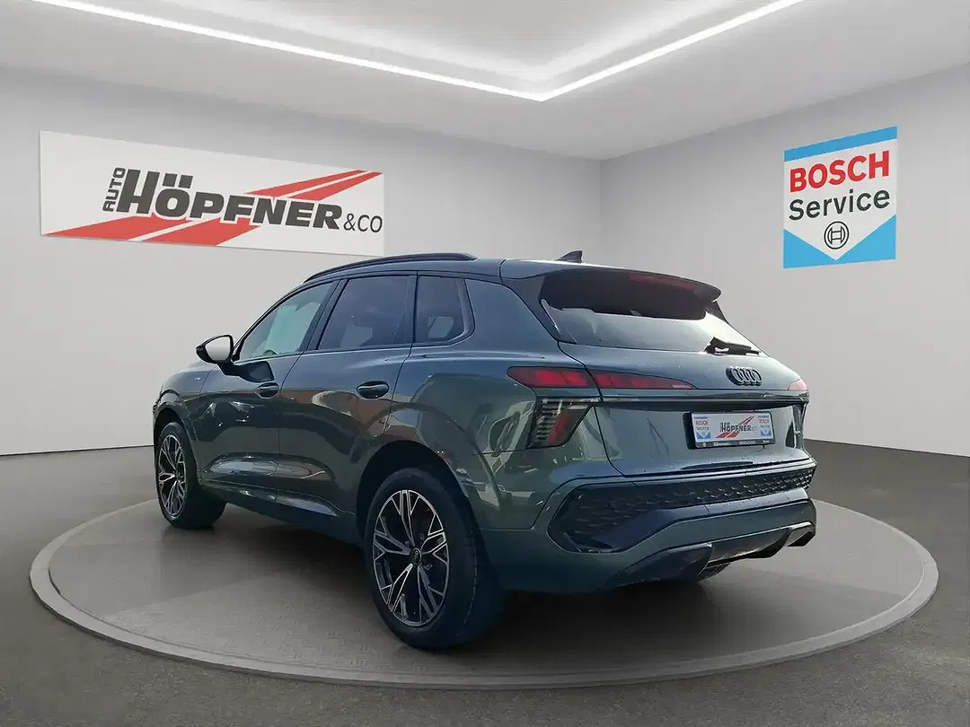 Audi Q3 TFSI quattro S line - Thumbnail 4